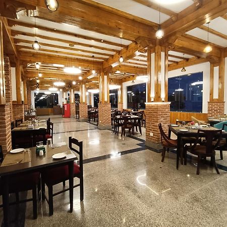 Hotel Chautari Pvt Ltd 纳加阔特 外观 照片