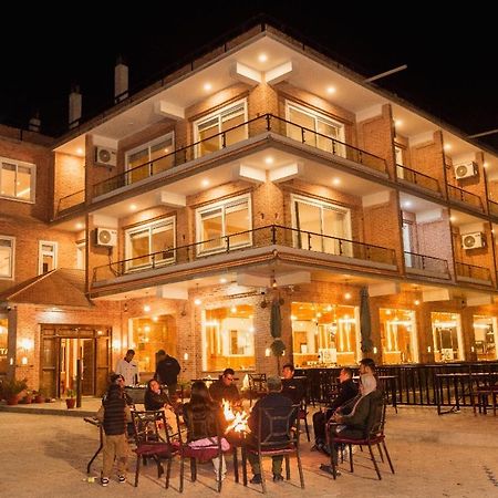 Hotel Chautari Pvt Ltd 纳加阔特 外观 照片