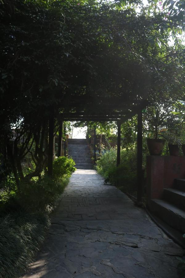 Hotel Chautari Pvt Ltd 纳加阔特 外观 照片