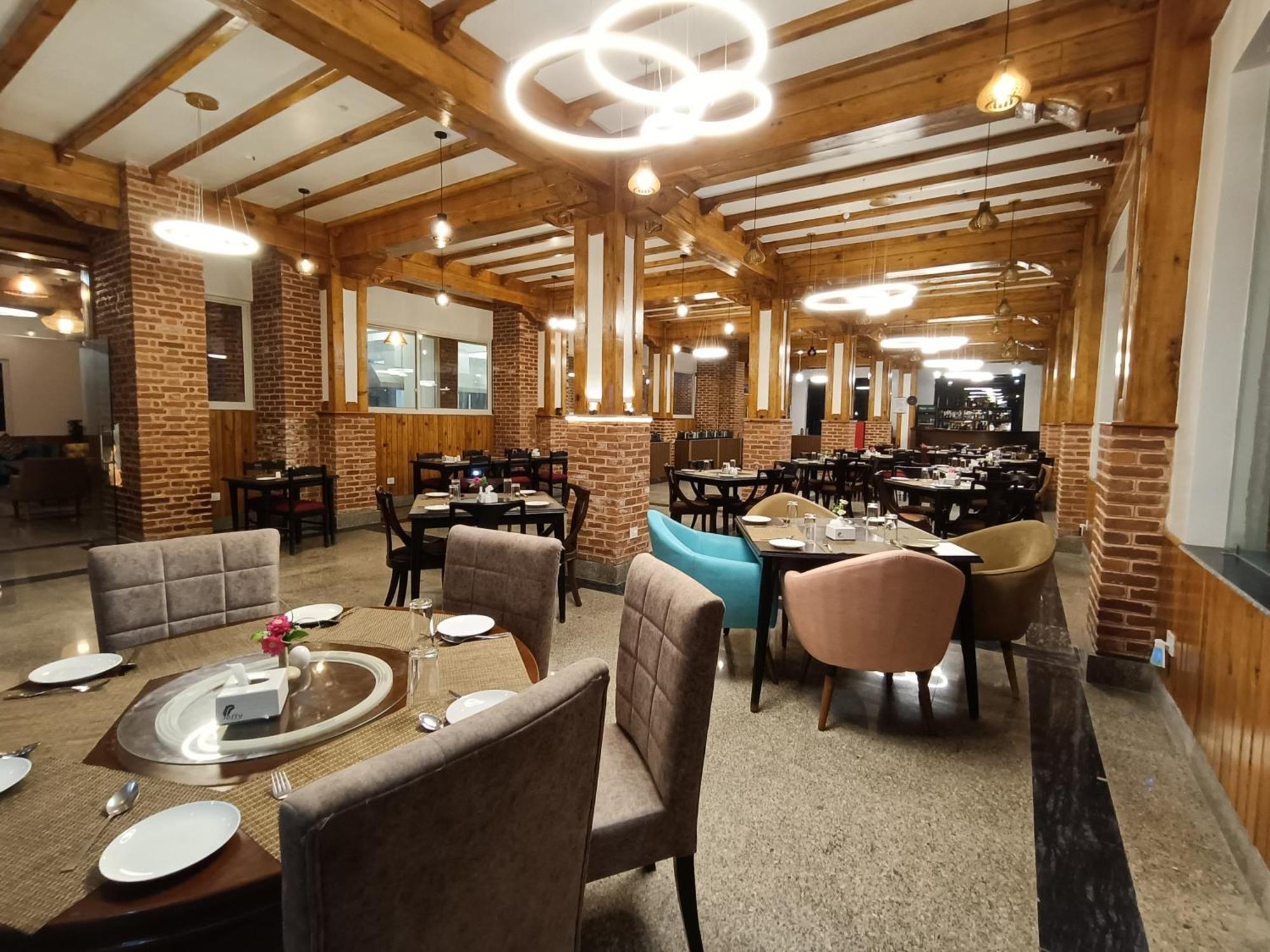 Hotel Chautari Pvt Ltd 纳加阔特 外观 照片