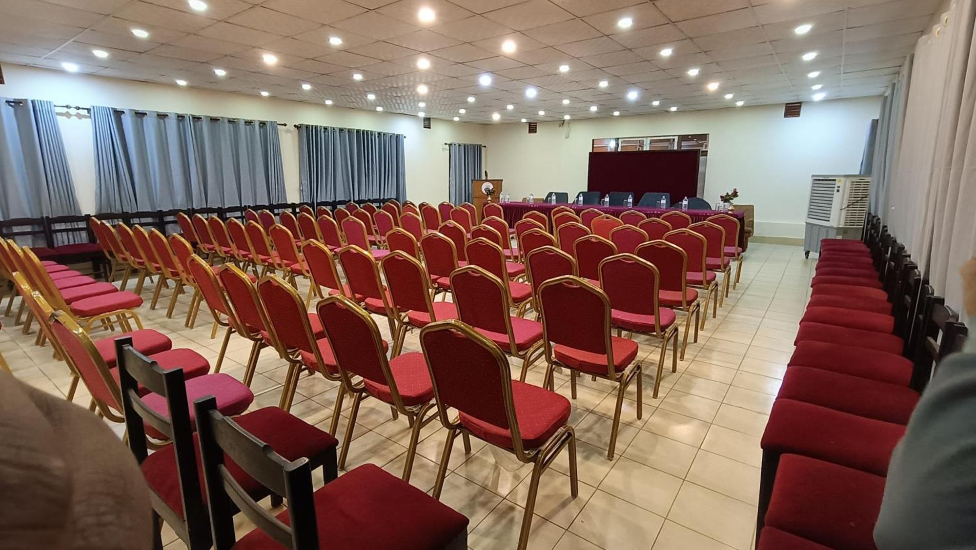 Hotel Chautari Pvt Ltd 纳加阔特 外观 照片