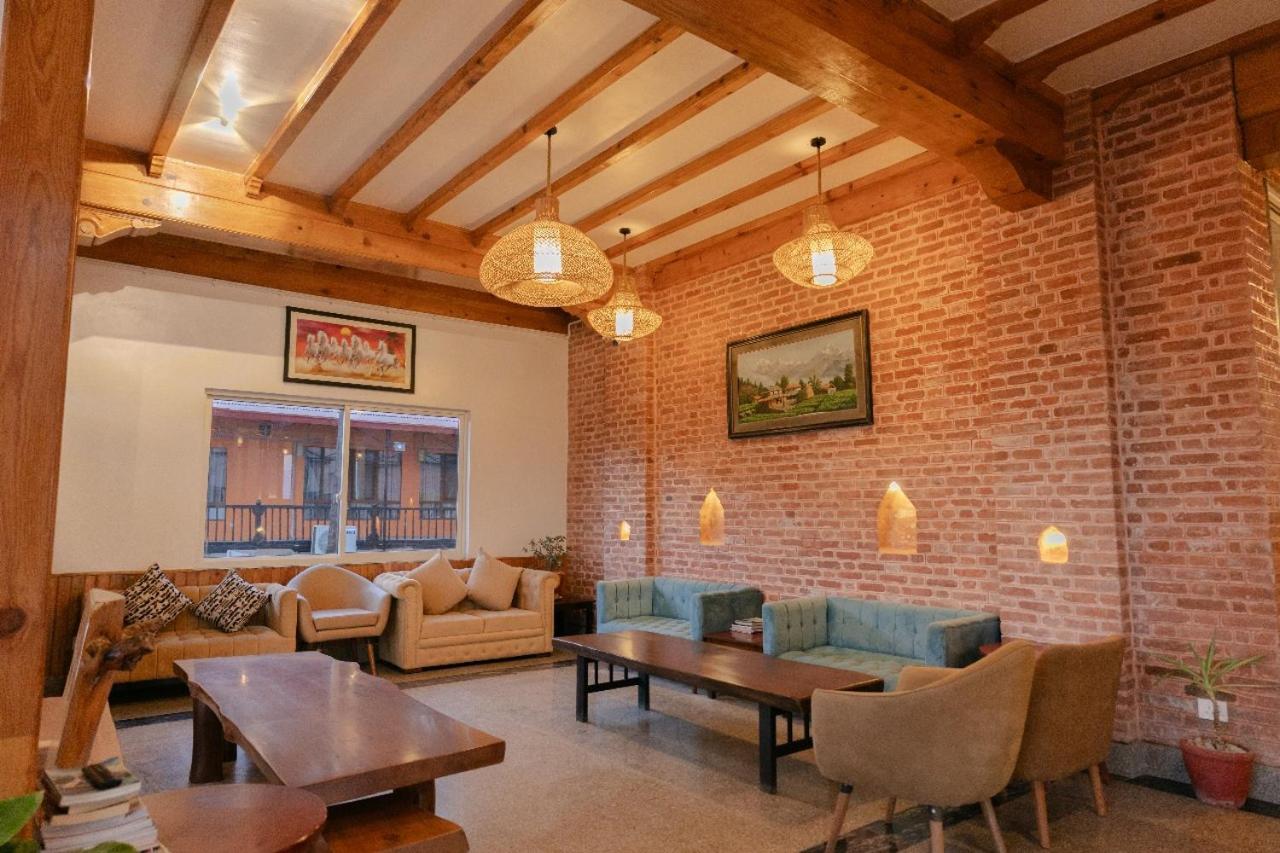Hotel Chautari Pvt Ltd 纳加阔特 外观 照片