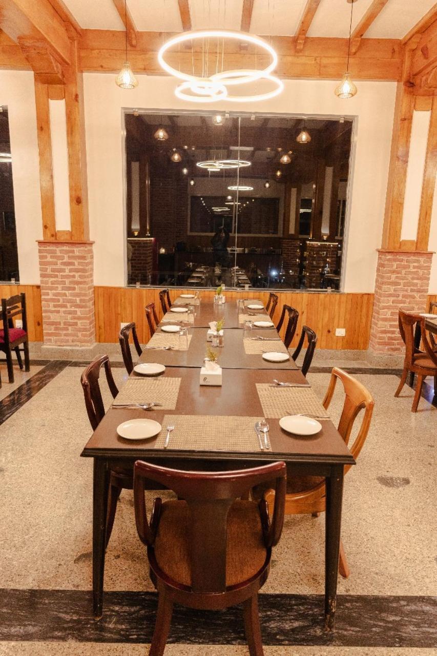 Hotel Chautari Pvt Ltd 纳加阔特 外观 照片
