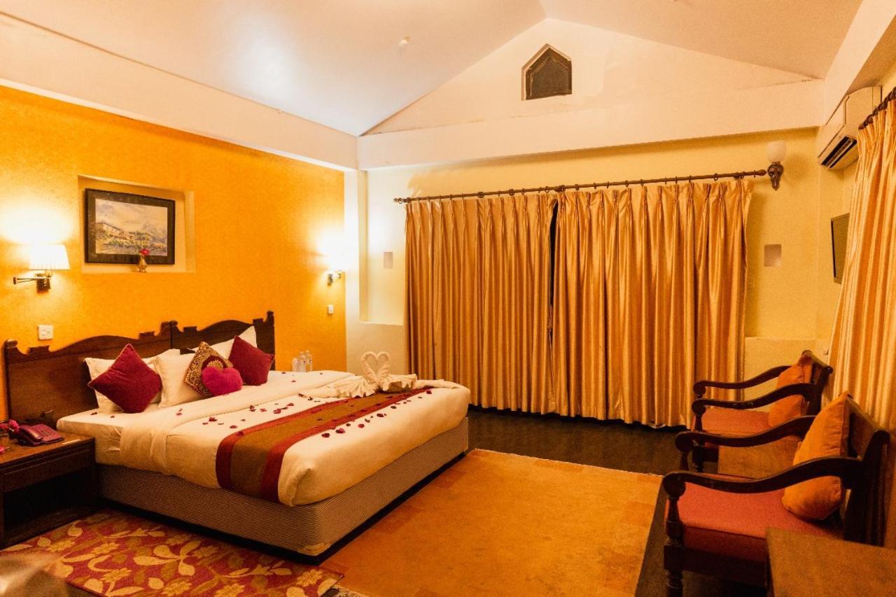 Hotel Chautari Pvt Ltd 纳加阔特 外观 照片